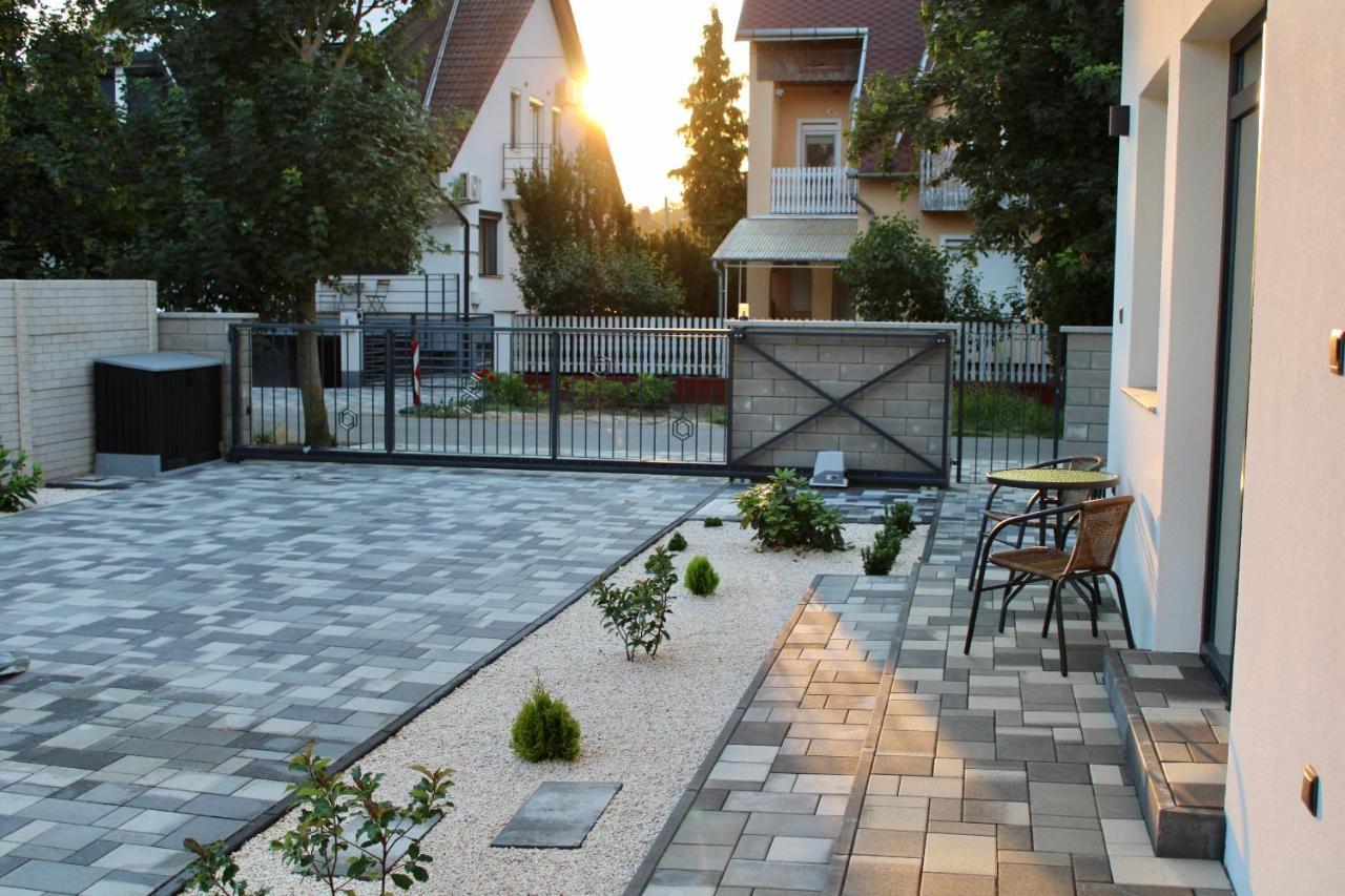 Th-Lux Apartman Hajdúszoboszló Dış mekan fotoğraf