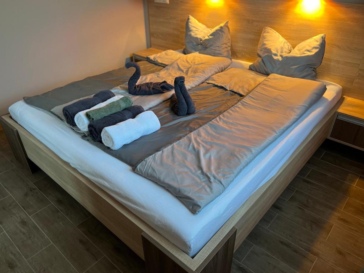 Th-Lux Apartman Hajdúszoboszló Dış mekan fotoğraf