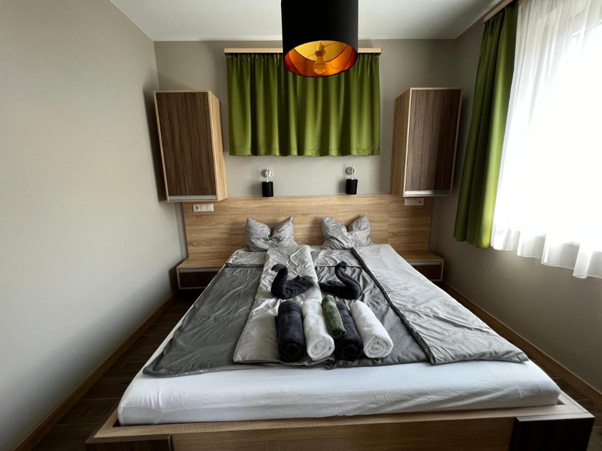 Th-Lux Apartman Hajdúszoboszló Dış mekan fotoğraf