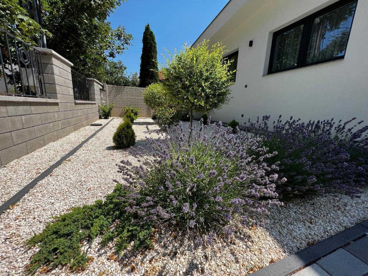 Th-Lux Apartman Hajdúszoboszló Dış mekan fotoğraf