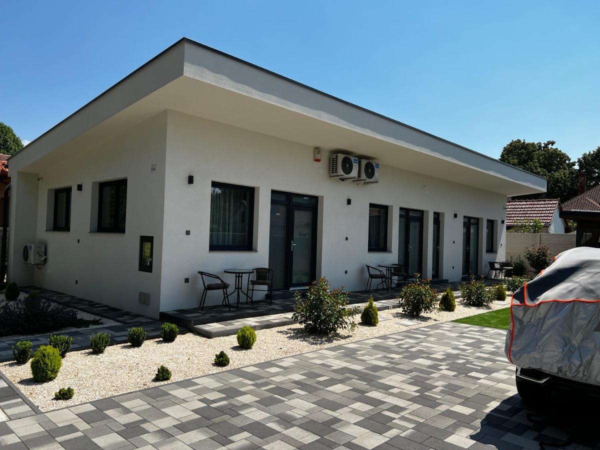 Th-Lux Apartman Hajdúszoboszló Dış mekan fotoğraf