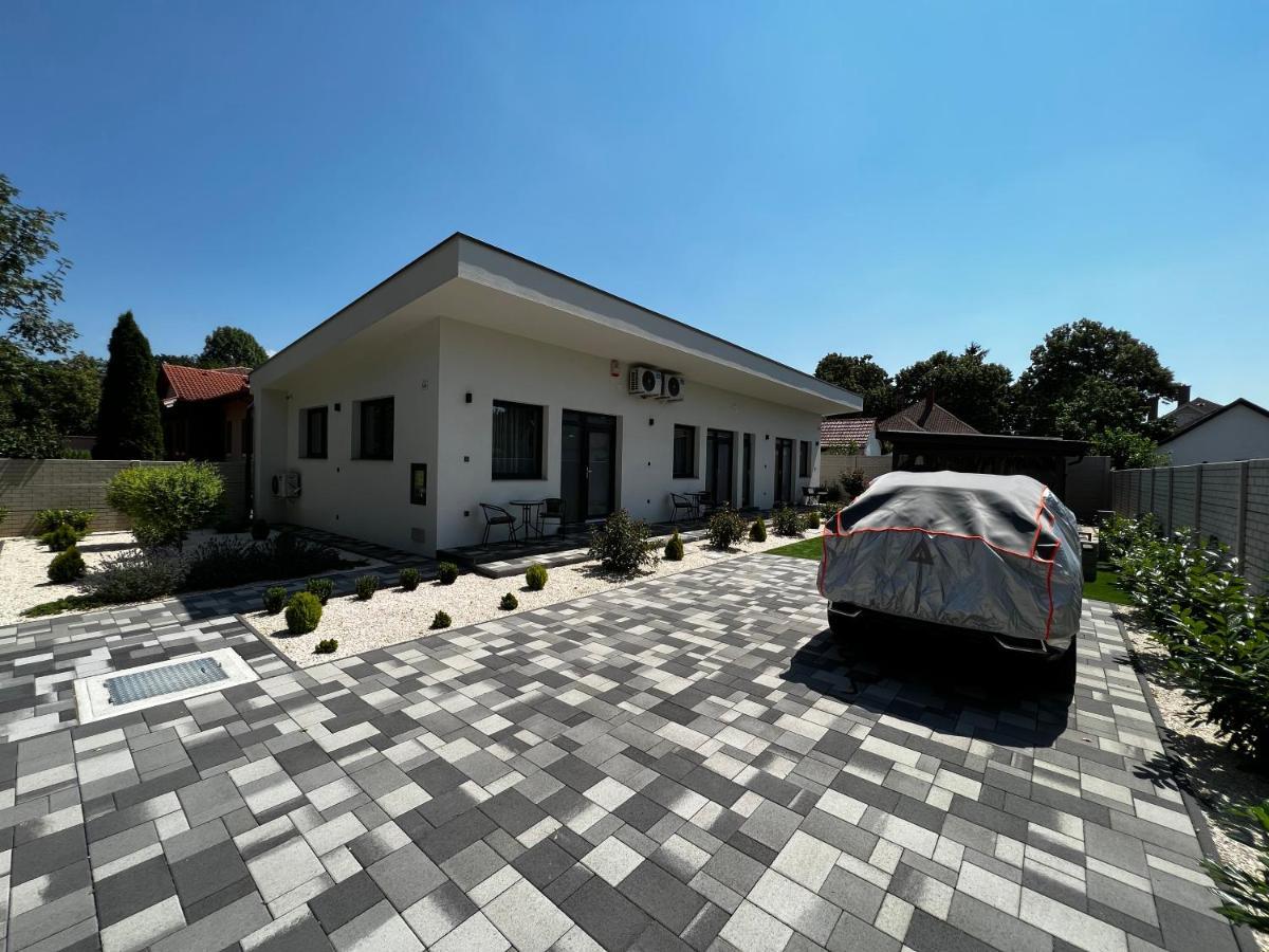 Th-Lux Apartman Hajdúszoboszló Dış mekan fotoğraf