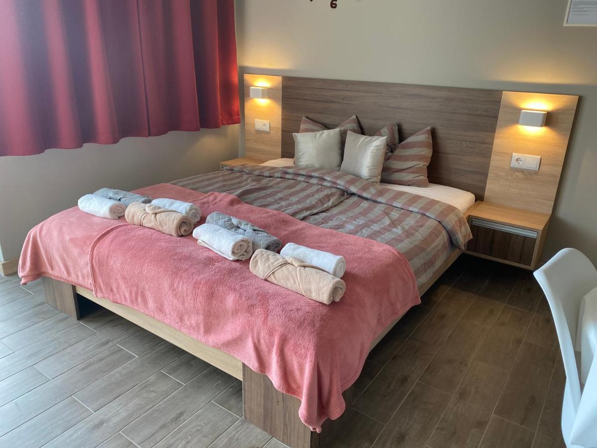 Th-Lux Apartman Hajdúszoboszló Dış mekan fotoğraf